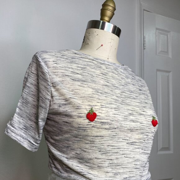 Strawberry Tee - Picture 5 of 5